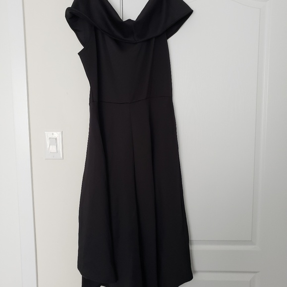 Dress - Picture 2 of 4